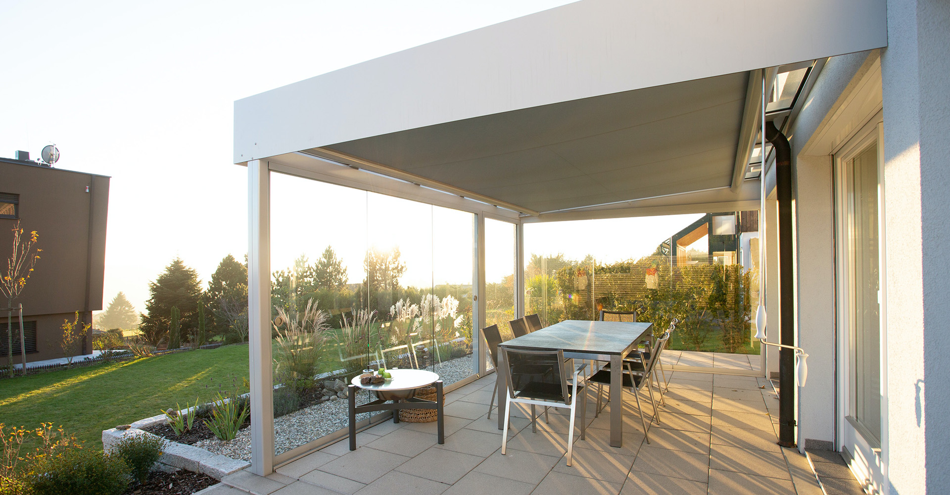 Modern covered patio